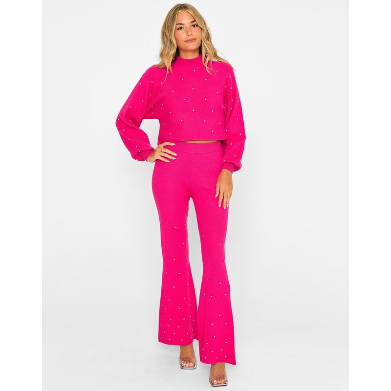 Ariana Pant - Influencer Pink
